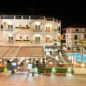 Kronos Hotel
