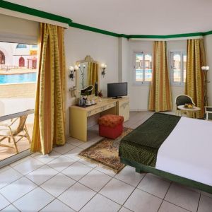 Hotel Dreams Vacation Resort
