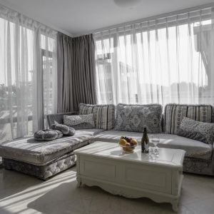 Apolonia Resort