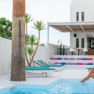 Azure Mare Hotel