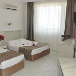 Hotel Asrin Beach