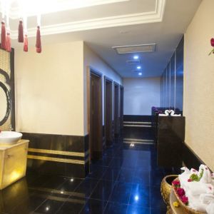 Hotel Crystal Palace Luxury Resort and Spa