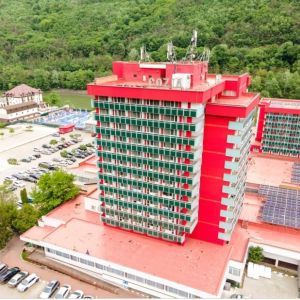 Complex Balnear Cozia Corpul Cozia