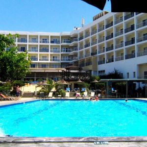 Marina Hotel