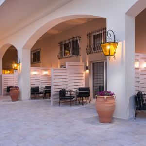 Neikos Mediterraneo Hotel