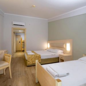Hotel White Liliyum