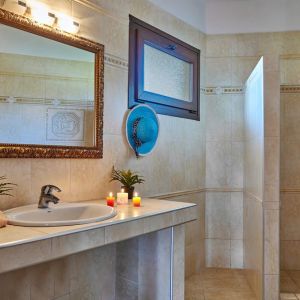 Hotel Toroni Blue Sea