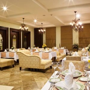 Hotel Crystal Admiral Resort Suites and SPA