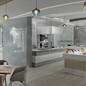 Melrose Hotel