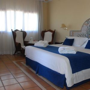 Almunecar Playa Hotel