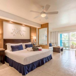 Hotel Ocean Blue and Sand Beach Resort