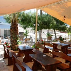 Hotel Elena Studios