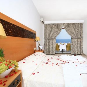 Maritimo Beach Hotel