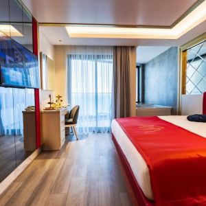 Hotel Granada Luxury Red