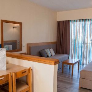 Sea Melody Beach Hotel and Apartments