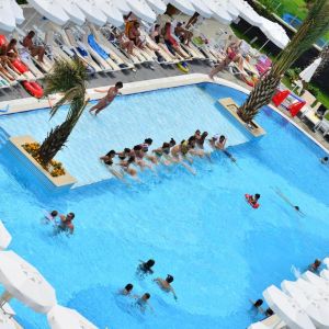 Hotel White City Resort