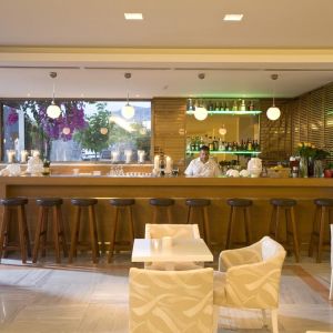 Maritimo Beach Hotel