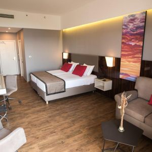 Hotel Ramada Plaza Thraki