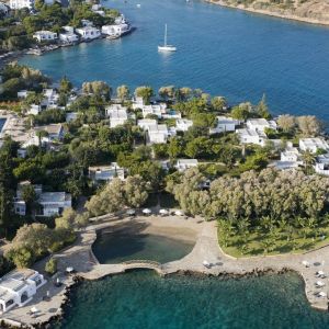 Minos Beach Art Hotel