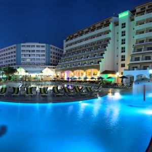 Hotel Batihan Beach Resort and Spa