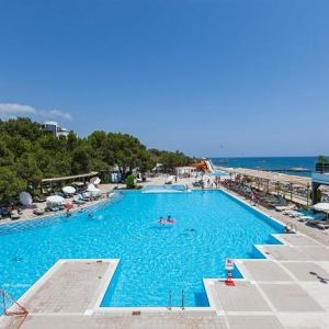 Perre La Mer Hotel Resort and SPA