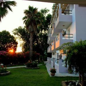 Cavos Beach House