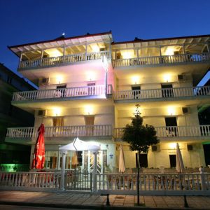 Kostas Hotel Aparthotel