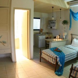 Hotel Golden Bay Apartments