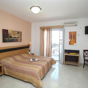 Hotel Sarantis