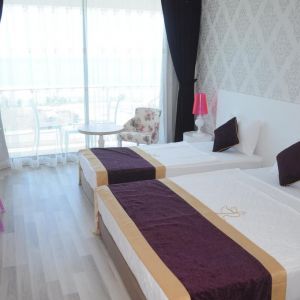 Hotel Raymar