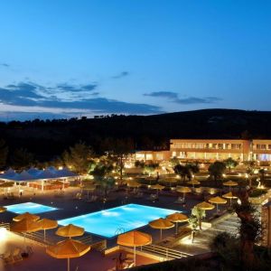 Hotel Royal Paradise Beach Resort and Spa
