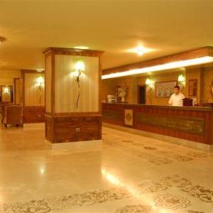 Hotel Senza Grand Santana
