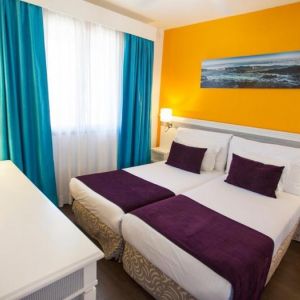 Aparthotel Coral Los Alisos