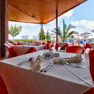 Hotel Sol Luna Bay Resort