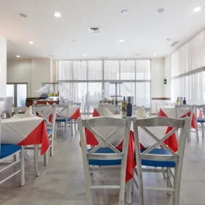 Hotel Sol Luna Bay Resort