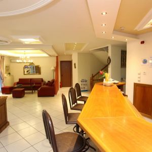 Hotel Philoxenia Inn