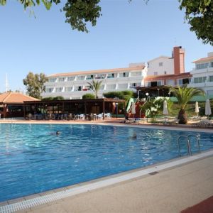 Hotel Adelais Bay