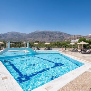 Vantaris Garden Hotel