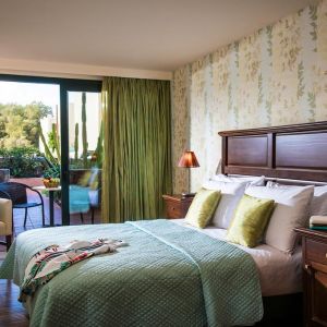Koutrakis Suites