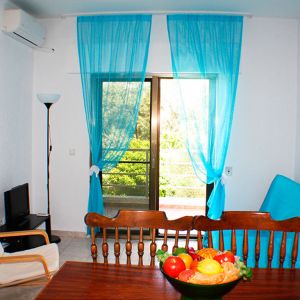 Salonikiou Beach Deluxe Apartments