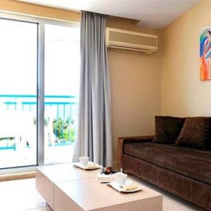 JOKER Side Hill Suite Hotel