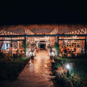 Apolonia Resort