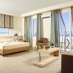 Hotel Glaros Beach