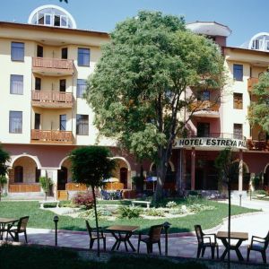Hotel Estreya Palace