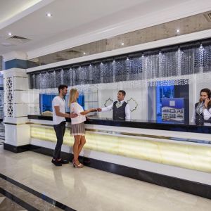Hotel Karmir Resort and Spa