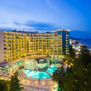 Hotel Marina Grand Beach