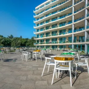 Hotel Marina Grand Beach
