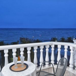 Ioni Hotel