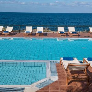Koutrakis Suites