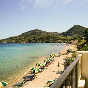 Hotel Rossis Beach